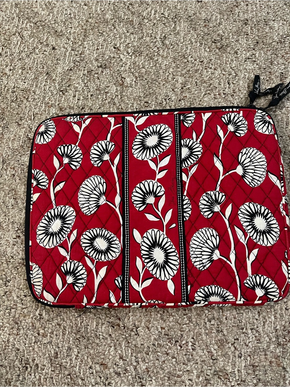 New no tag Vera Bradley Red Floral Tablet Case 11x 13 x 1